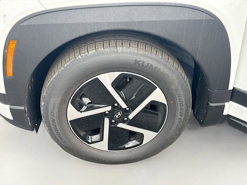 New 2026 Hyundai Ioniq 9 SE AWD/4WD image 24