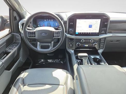 Used 2025 Ford F150 Lariat w/ Equipment Group 501A Mid AWD/4WD image 10