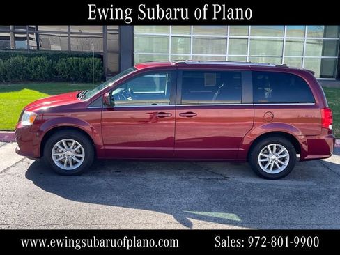 Used 2019 Dodge Grand Caravan SXT image 3