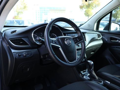 Used 2018 Buick Encore Preferred image 2