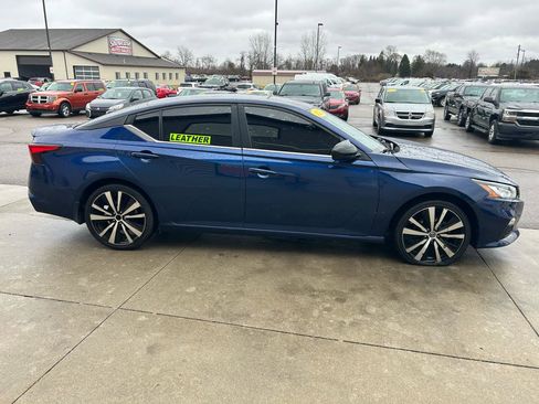 Used 2021 Nissan Altima 2.5 SR image 4