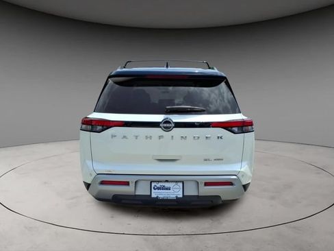 Certified 2023 Nissan Pathfinder SL AWD/4WD image 8