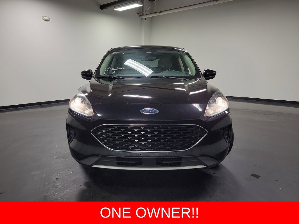 Used 2020 Ford Escape SE FWD image 2