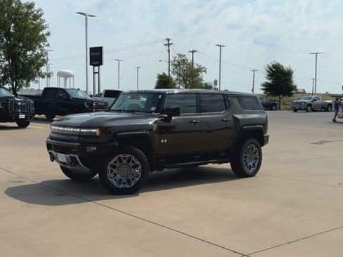 New 2025 GMC Hummer EV 3X image 4
