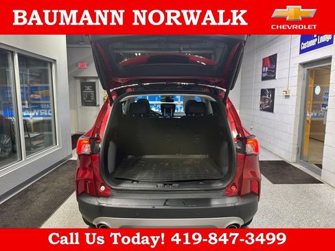 Used 2021 Ford Escape Titanium w/ Titanium Elite Package AWD/4WD image 38