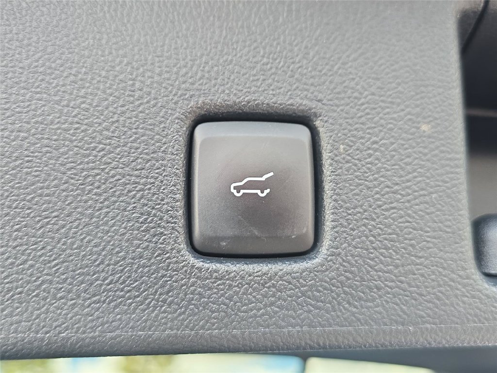 Used 2023 Ford Escape ST-Line w/ Tech Pack #1 FWD image 31