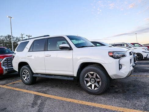 Used 2019 Toyota 4Runner TRD Off-Road image 7