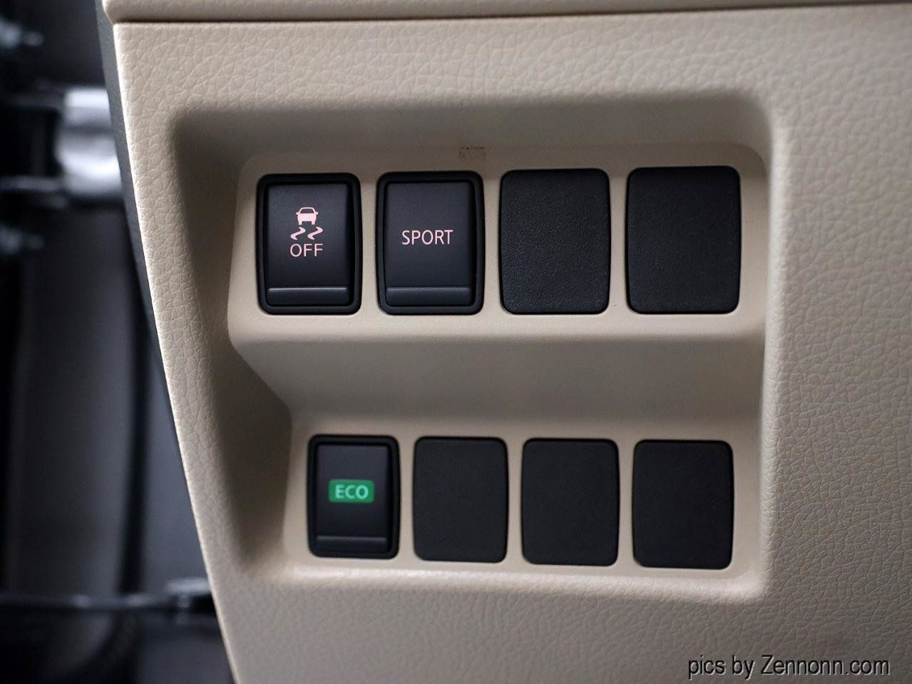 Used 2016 Nissan Rogue S FWD image 26