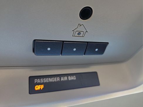 Used 2018 GMC Sierra 1500 SLT w/ SLT Premium Package image 22