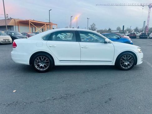 Used 2013 Volkswagen Passat 2.5 SEL Premium image 8