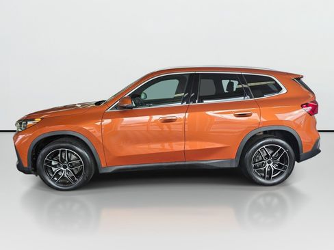 Used 2023 BMW X1 xDrive28i w/ Premium Package AWD/4WD image 2