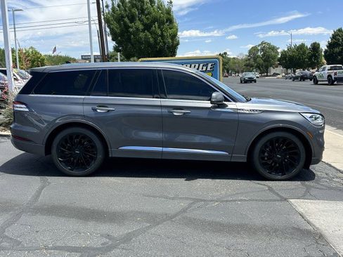Used 2021 Lincoln Aviator Reserve w/ Equipment Group 208A RWD image 2