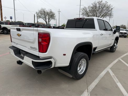 Used 2022 Chevrolet Silverado 3500 High Country image 3