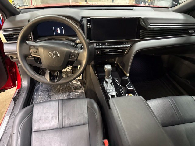 Used 2025 Toyota Camry XSE AWD/4WD image 15