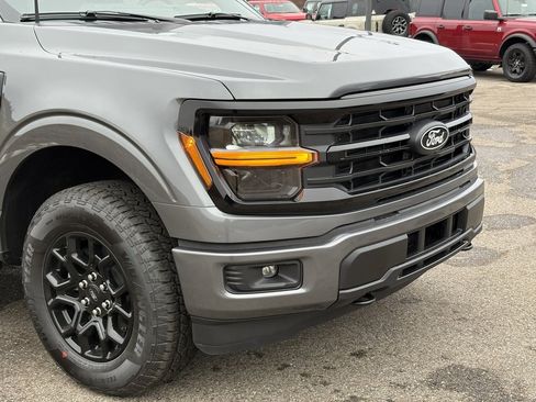 New 2026 Ford F150 XLT w/ XLT Black Appearance Package image 9