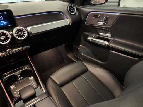 Certified 2022 Mercedes-Benz GLB 250 image 28