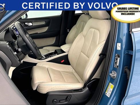 Used 2023 Volvo XC40 B5 Ultimate w/ Protection Package Premier image 34