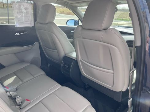Used 2019 Cadillac XT4 Premium Luxury AWD/4WD image 28