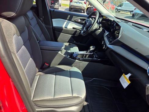 New 2026 Chevrolet Trax LT w/ Driver Confidence Package image 4