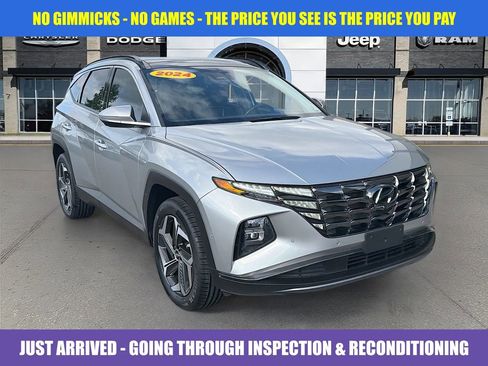 Used 2024 Hyundai Tucson Limited AWD/4WD image 1