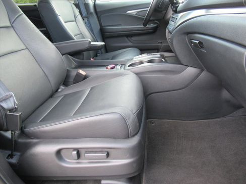 Used 2022 Honda Pilot Special Edition image 10