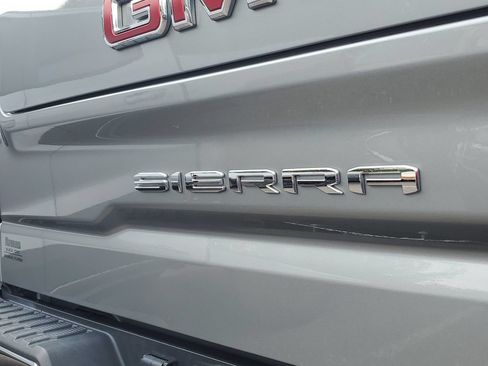 Used 2024 GMC Sierra 1500 SLT w/ SLT Premium Plus Package AWD/4WD image 7
