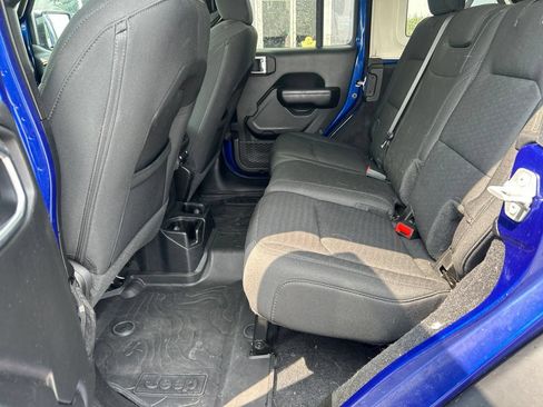 Used 2020 Jeep Wrangler Unlimited Sport AWD/4WD image 12