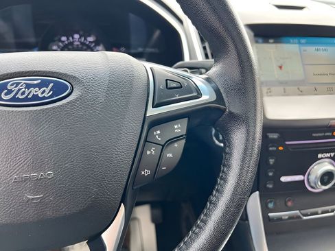 Used 2018 Ford Edge Titanium w/ Equipment Group 301A AWD/4WD image 33