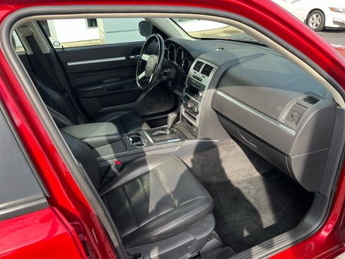 Used 2010 Dodge Charger SXT w/ Leather Interior Group RWD image 9