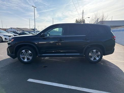 Certified 2025 Honda Pilot EX-L image 2