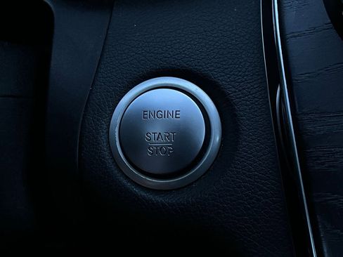 Used 2018 Mercedes-Benz C 300 Sedan image 26