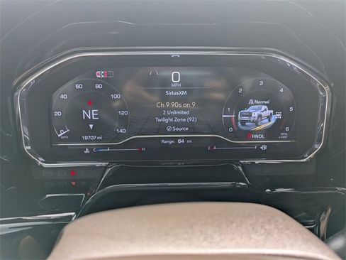 Used 2024 GMC Sierra 2500 SLT w/ SLT Premium Package image 30