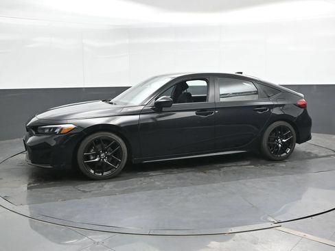 Used 2025 Honda Civic Sport image 8