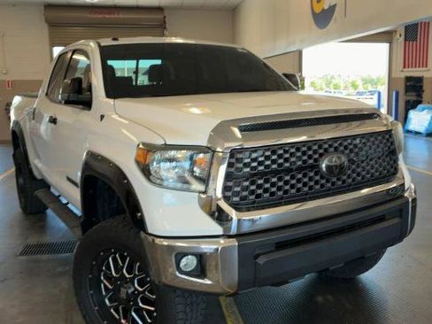Used 2018 Toyota Tundra SR5 w/ SR5 Upgrade Package RWD image 1