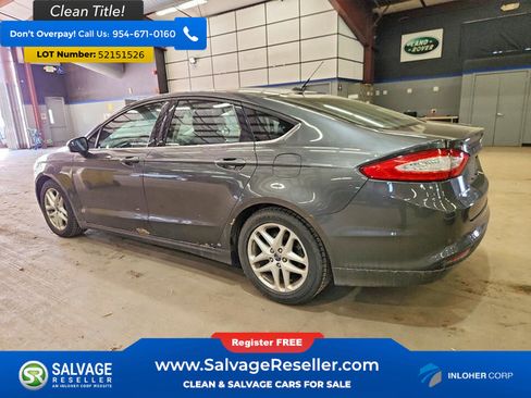 Used 2016 Ford Fusion SE FWD image 3