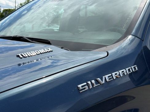 Used 2024 Chevrolet Silverado 1500 Custom AWD/4WD image 9