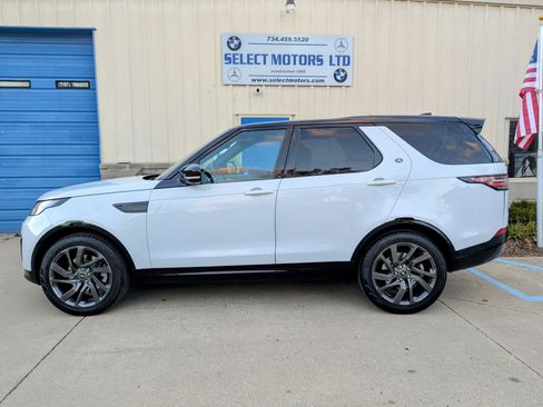 Used 2017 Land Rover Discovery HSE Luxury image 3