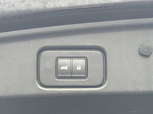 Used 2022 Nissan Pathfinder SL w/ Cargo Package AWD/4WD image 29