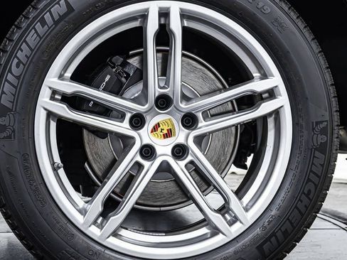 New 2025 Porsche Macan image 25