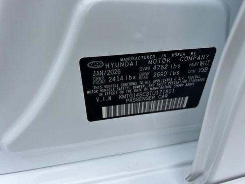 Used 2026 Genesis G70 2.5T RWD image 36