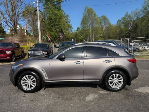 Used 2010 INFINITI FX35 AWD w/ Navigation Pkg image 4