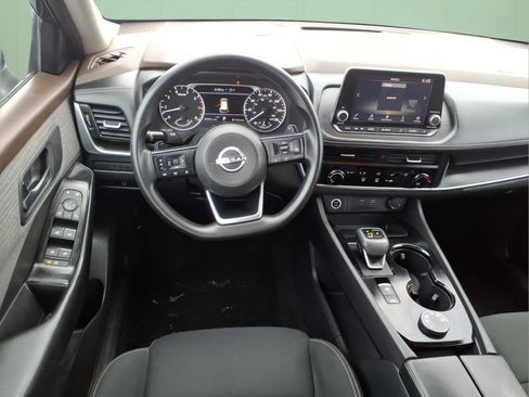 Used 2023 Nissan Rogue S image 15