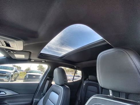 Certified 2026 Chevrolet Equinox EV LT w/ Convenience Package II image 18