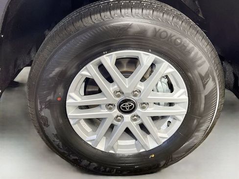 New 2026 Toyota Tundra SR5 image 10