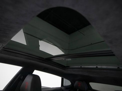 Used 2022 Lamborghini Urus image 37