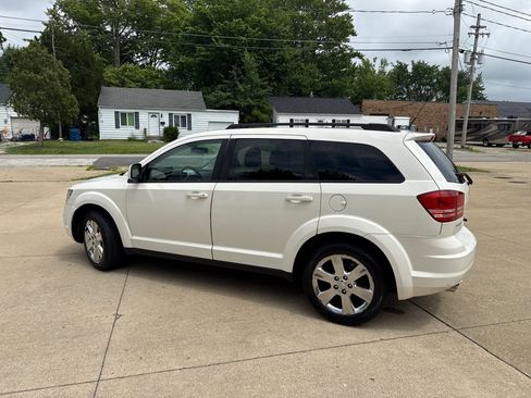 Used 2010 Dodge Journey SXT FWD image 5