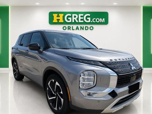 Used 2022 Mitsubishi Outlander SE AWD/4WD image 4