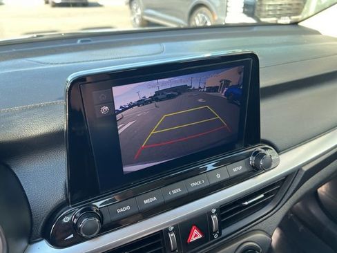 Used 2023 Kia Forte LXS image 14