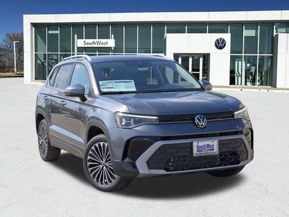 New 2025 Volkswagen Taos SE