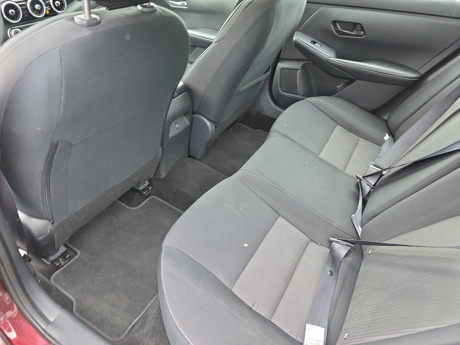 Used 2024 Nissan Sentra SV FWD image 14